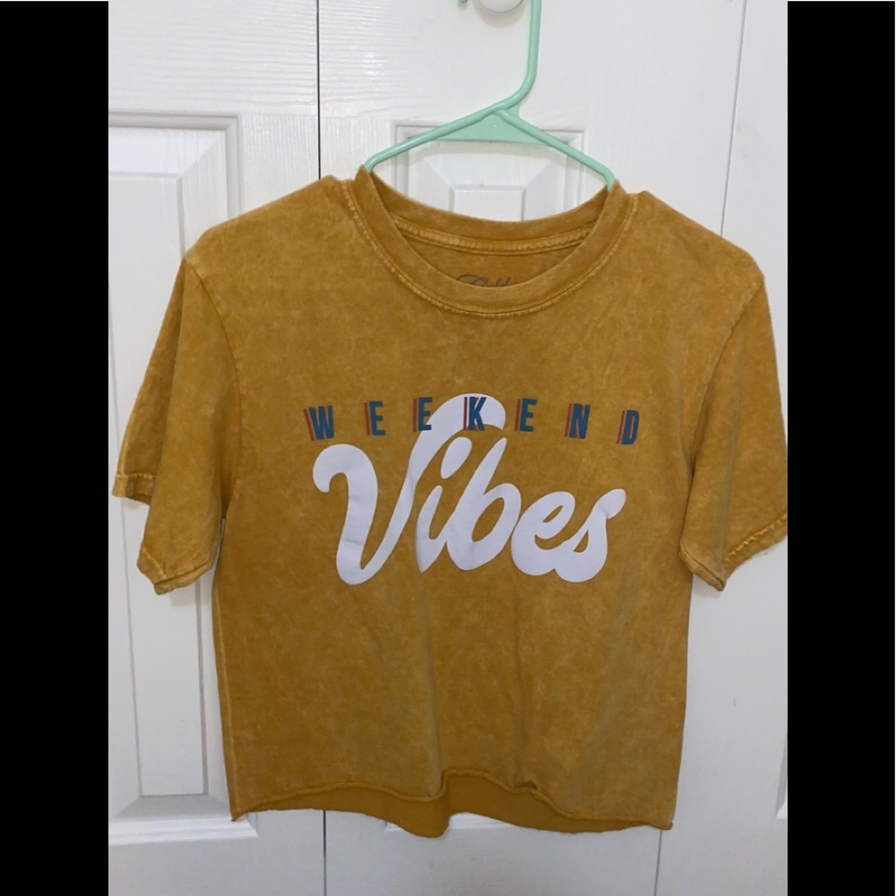 semi cropped t-shirt